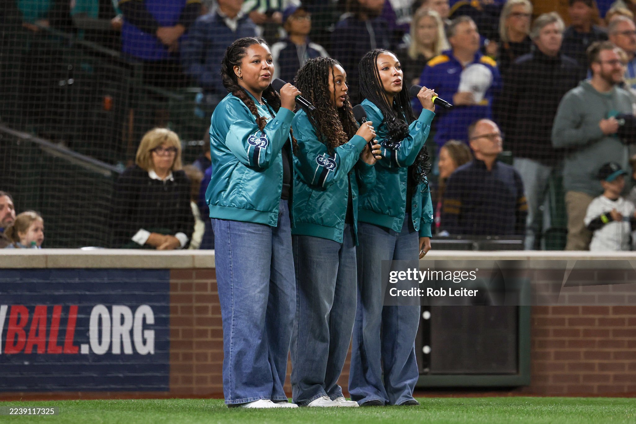 Editable Seattle Mariners performance photo placeholder